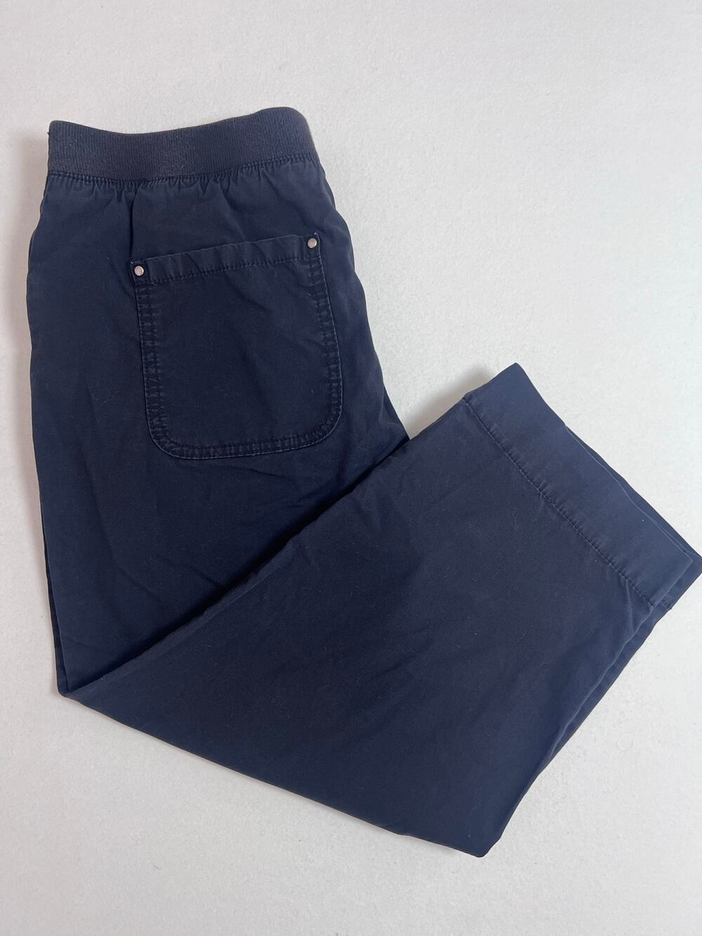 Chico’s Womens 0.5 Black Stretch Crop Pants Cotton Capri Rivet Pockets